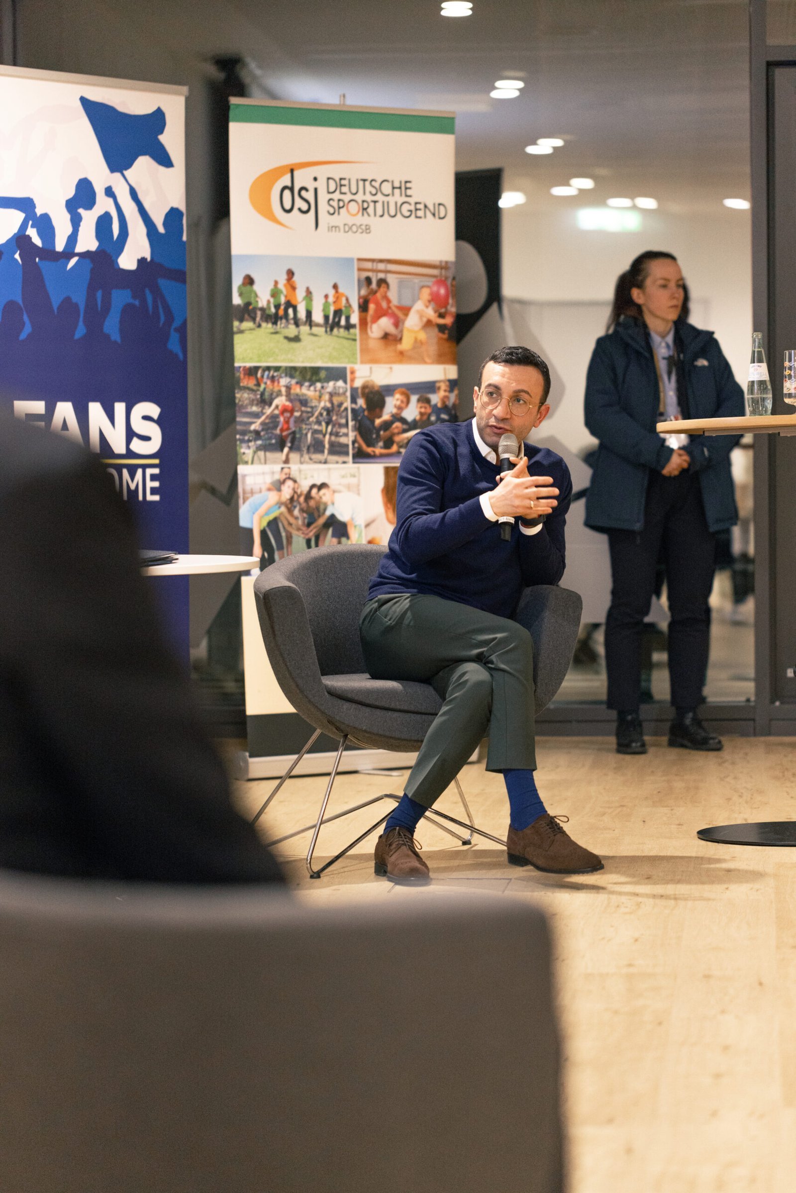 Authentische Speaker-Fotografie: Emotionen und Interaktion mit dem Publikum - Mike Josef