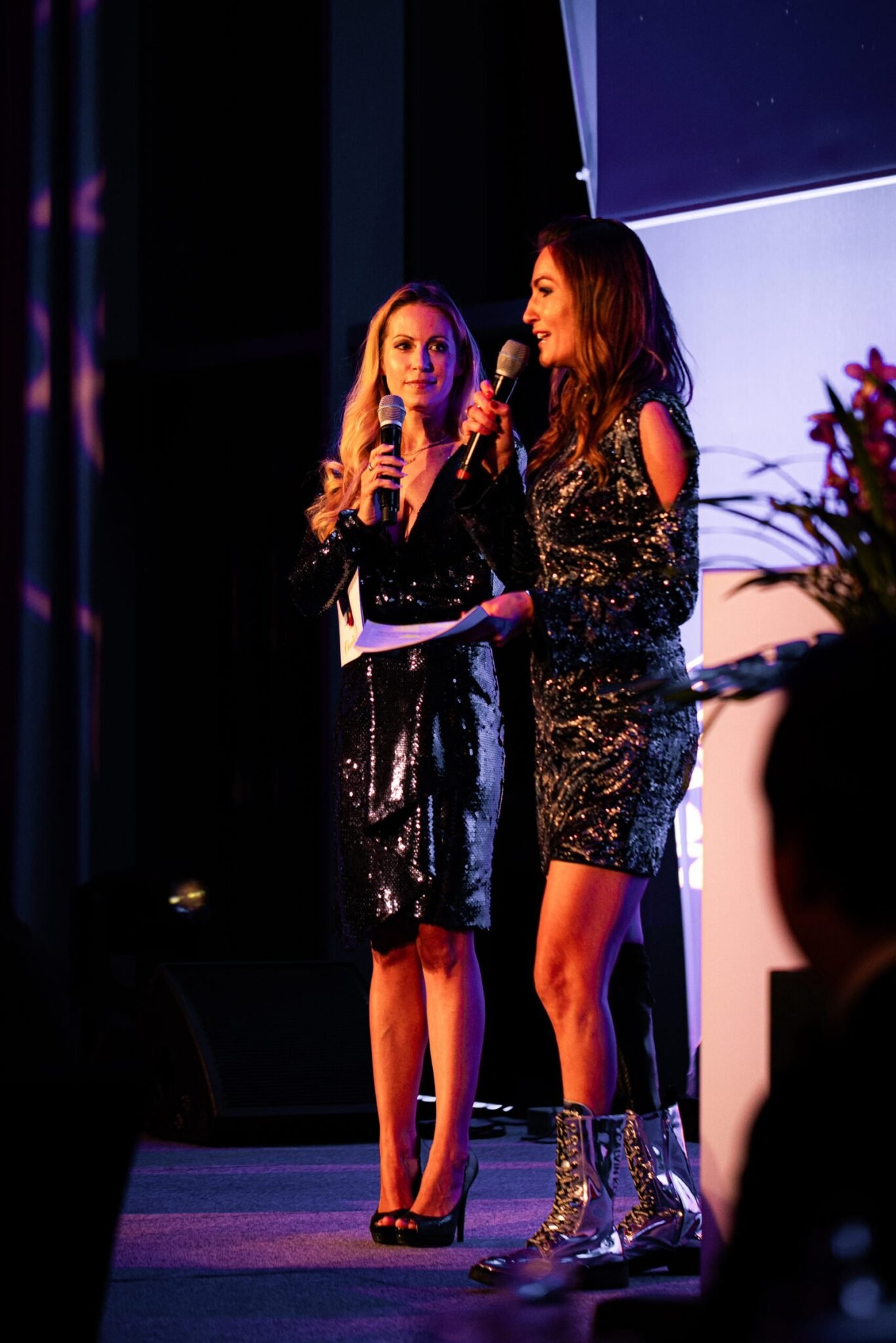 Authentische Businessfotografie während einer Abendgala.