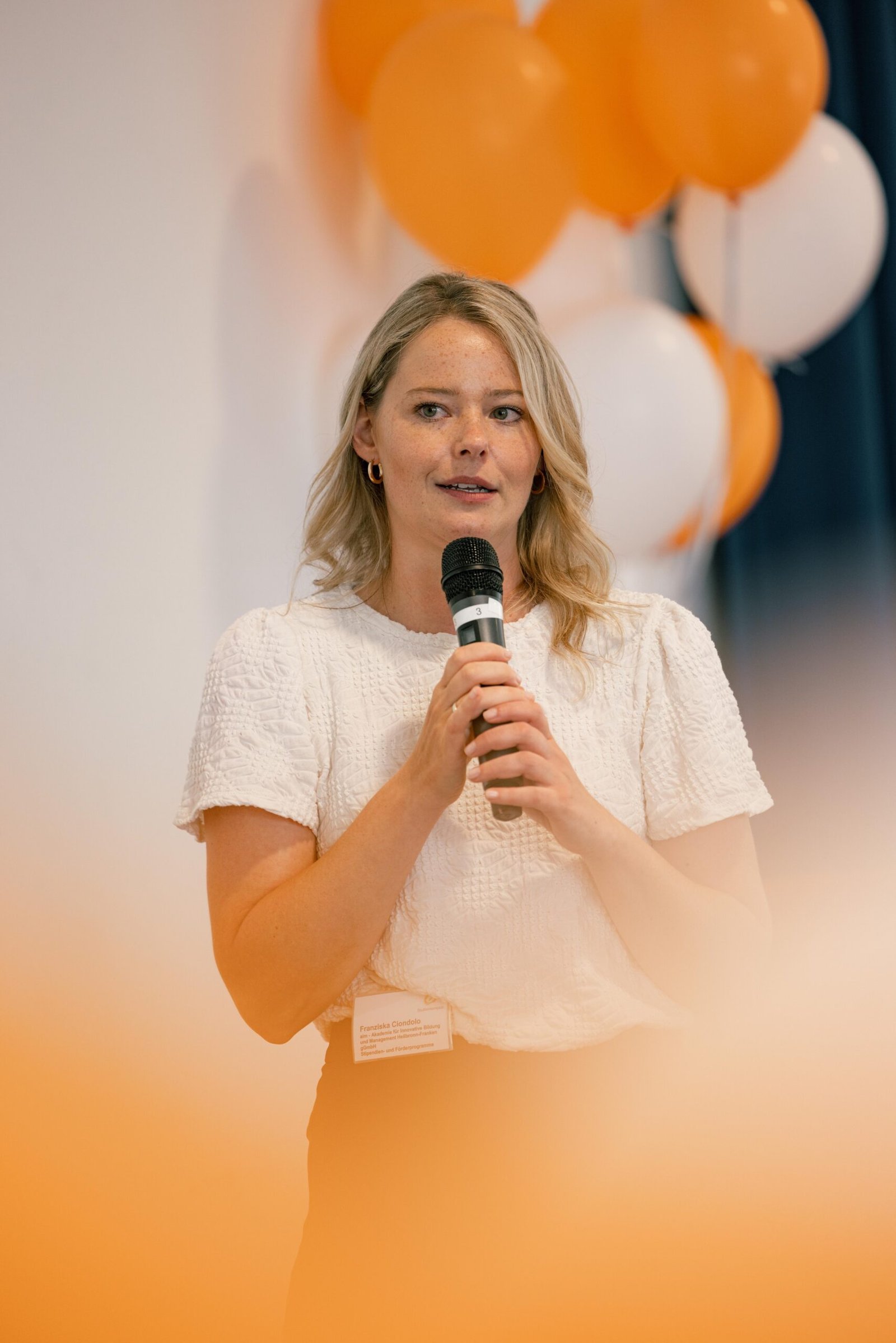 Speakering Deatilaufnahme - Eventfotografie Frankfurt im Kap Europa