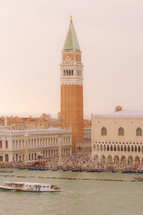 Venetian Serenity – Der Markusturm im Abendlicht